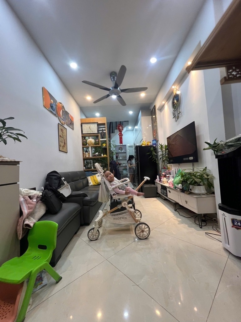 Bán nhà Minh Khai - diện tích 25m2 4 tầng - view sau nhà TTTM chợ Mơ - giá 5,48 tỷ