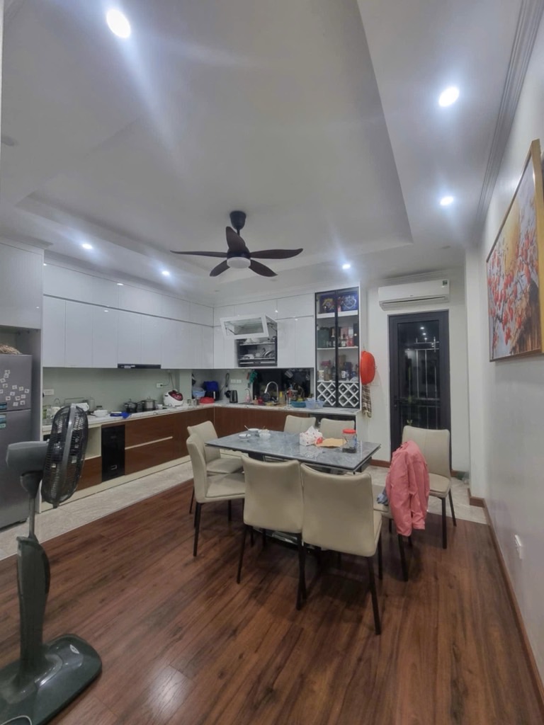 Bán nhà Bắc Linh Đàm - diện tích 72.5m2 5 tầng - thang máy - giá 15,8 tỷ