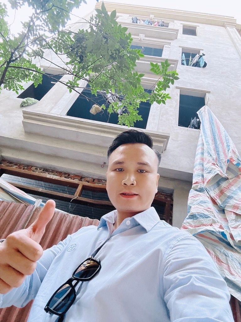Bán nhà Bạch Đằng - diện tích 34m2 5 tầng - Lô góc 2 mặt tiền - giá 11,5 tỷ